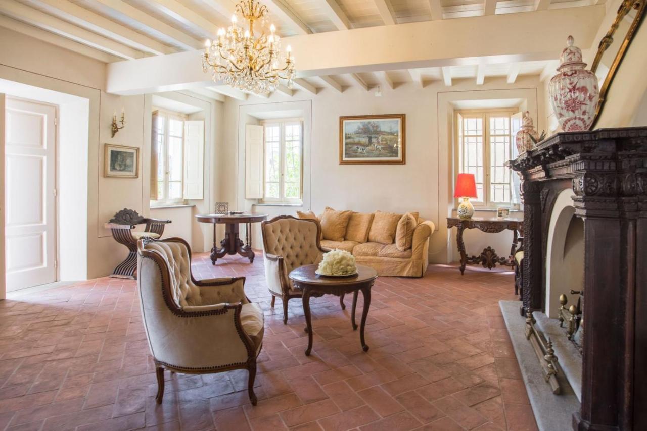Villa Melangola กาไมโยเร ภายนอก รูปภาพ