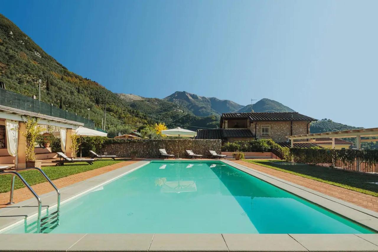 Villa Melangola กาไมโยเร ภายนอก รูปภาพ
